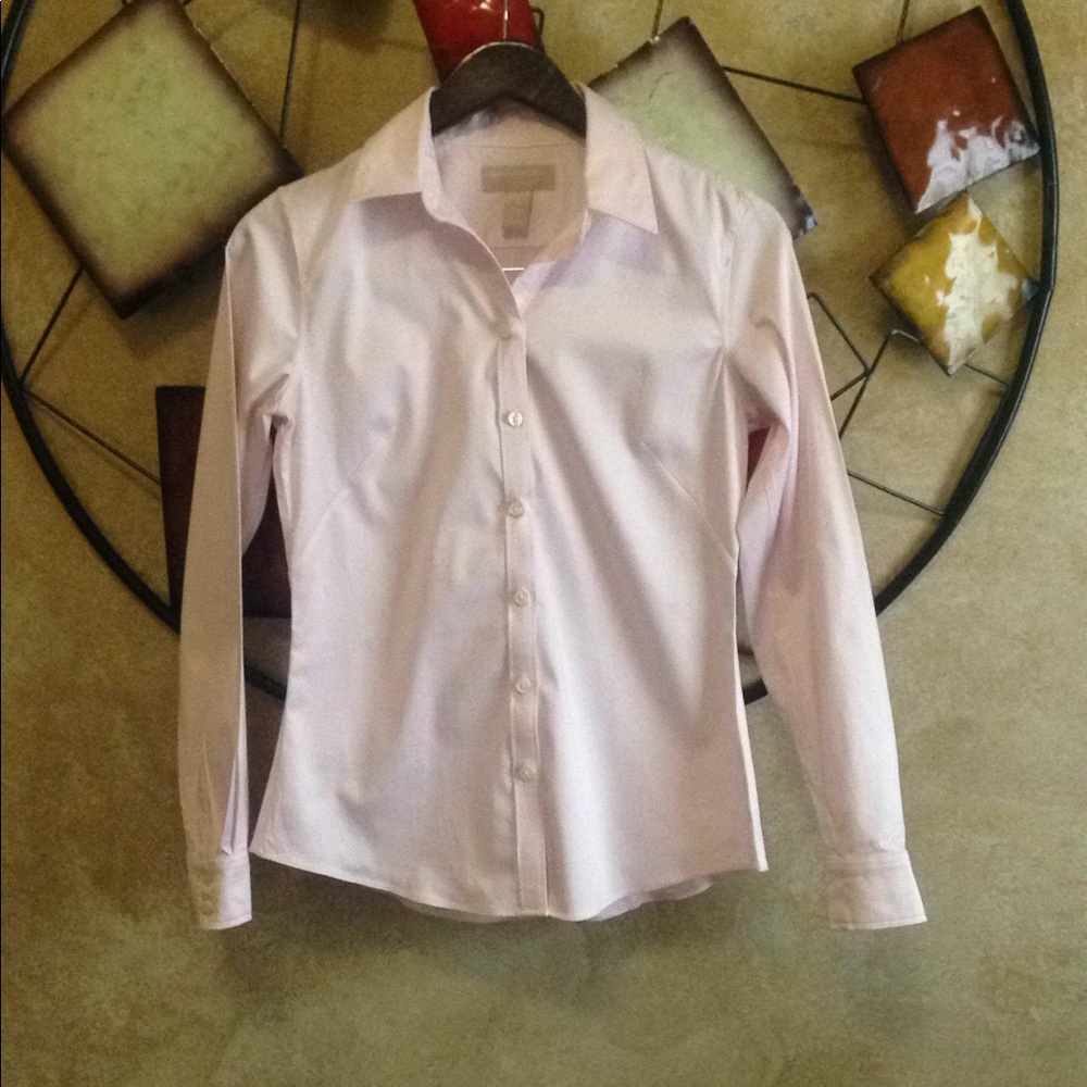 Banana Republic soft pink blouse size4